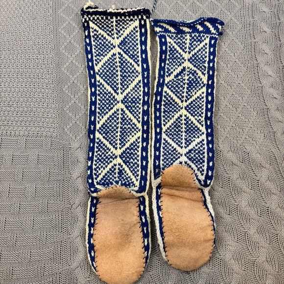 Vintage Blue and Cream Wool & Leather Hand Knit Slipper Socks ~ Small - Picture 8 of 11